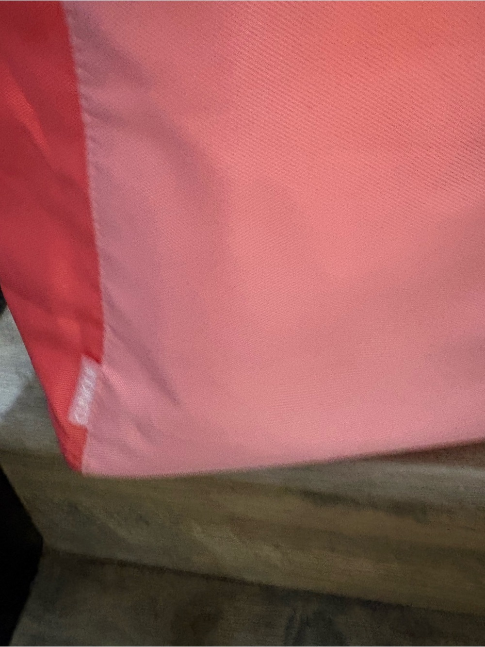 Clinique Coral and Orange Nylon Tote - Picture 3 of 6